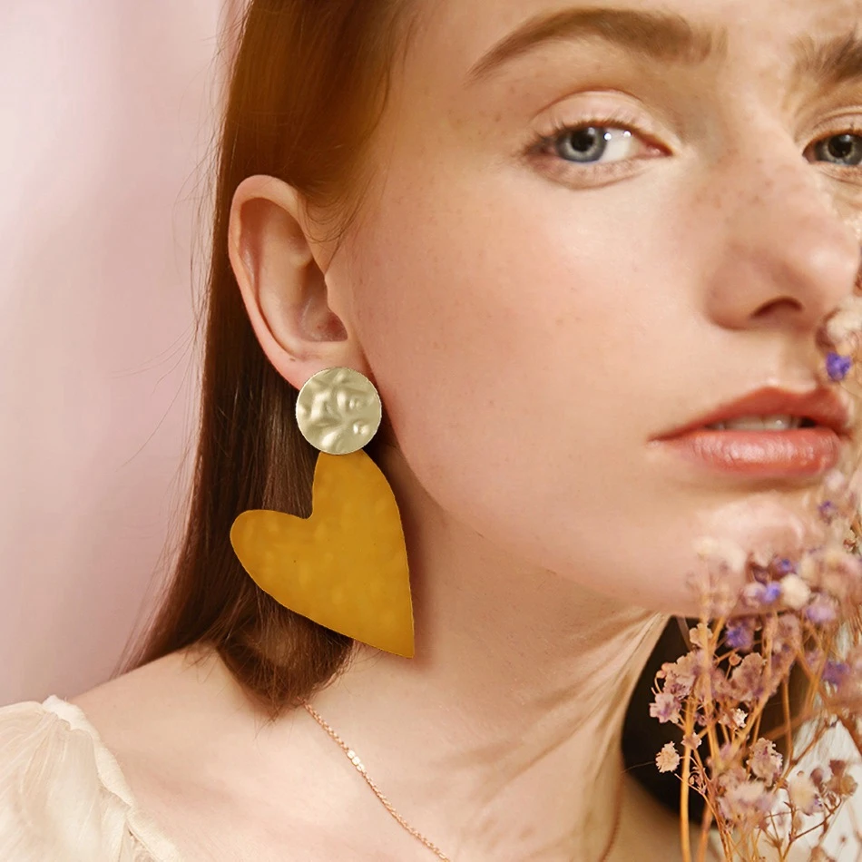 Boho Trendy Love Heart Earrings for Women Fashion Korean Designer Dangle Long Hoop Earrings Jewelry Party Weeding Accessories