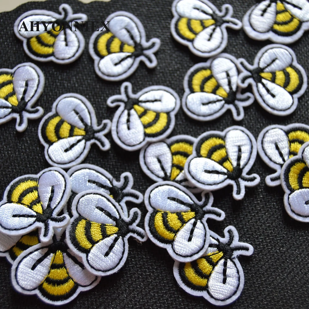 10pcs/lot Small Yellow Bee Patch Embroidery Sticker Iron on Patches for clothing applique embroidery DIY Clothing Accessories