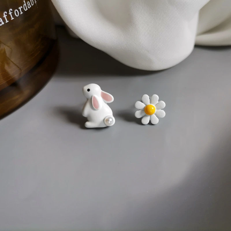 Cute Fairy Tales Animal Rabbit Pearl Stud Earrings Sweet Girls Women Asymmetric Love Heart Daisy Cat Flower Ear Studs Jewelry