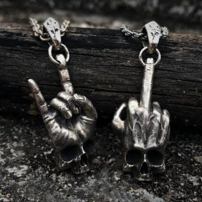 Retro Broken Damaged Skull Pendant Necklace Men's Fashion Biker Rock Punk Jewelry Antique Chain Boyfriend Gift OSDZ038