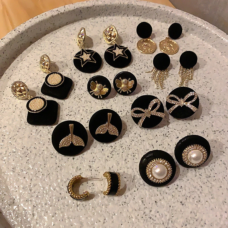 LATS Retro Geometric Rhinestone Elegant Earrings for Women Bowknot Coin Bee Tassel Dangle Earrings Fashion Jewelry Earings Gifts