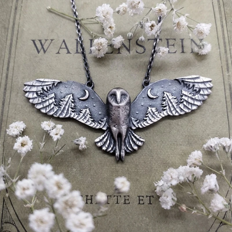 Fashion Owl Pendant Necklace Witch Charm Jewlery Moon Phase Art Necklace Animal Totem Party Necklaces for Women Gifts