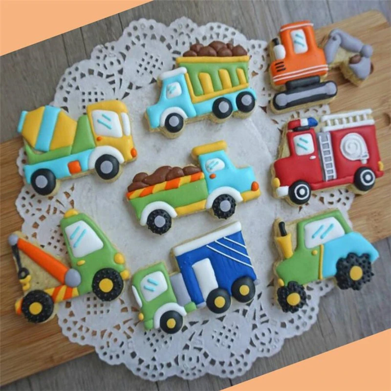 8Pcs/Set Cute Cartoon Cookie Cutter Tools 3D Plastic Car Shape Gingerbread Mold DIY Pastry Embossing Cookie Biscuit Baking Mold