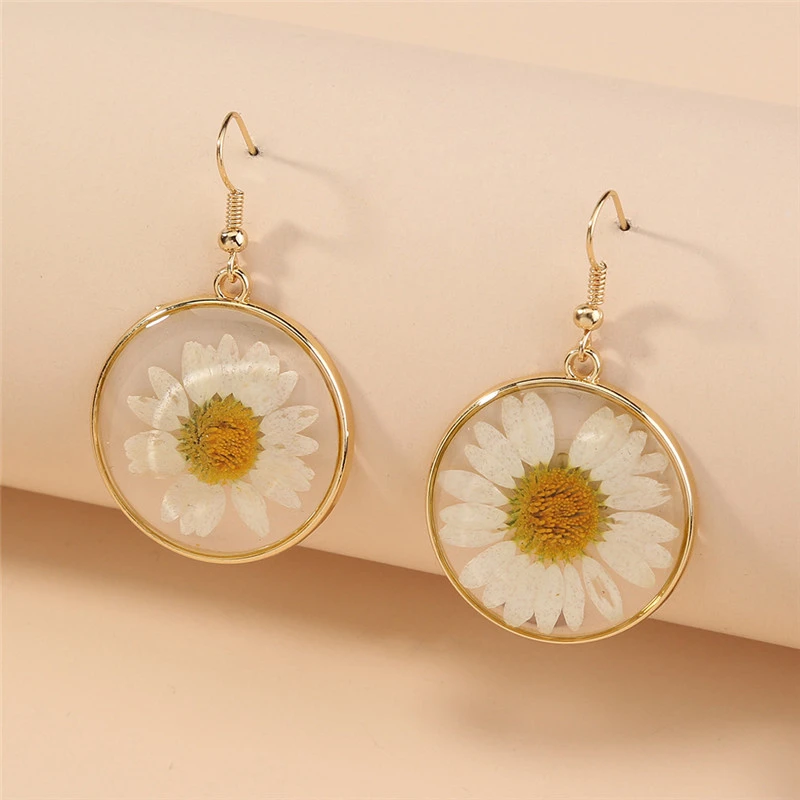 Fashion Transparent Dried Flower Elegant Earrings For Women Resin Daisy Drop Earring Bohemian Geometric Gold Jewelry Gift