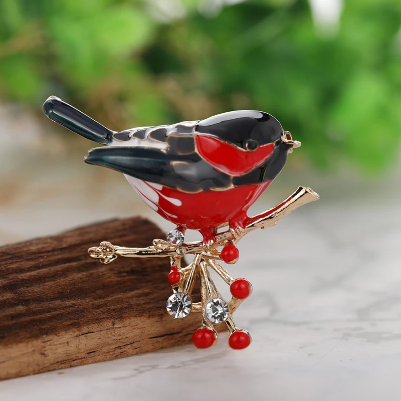 Blucome 2021 AnImal Multicolor Bird Brooch for Women Girls Party Daily Scarf Suit Pins Quality Enamel Pin Jewelry Accessories