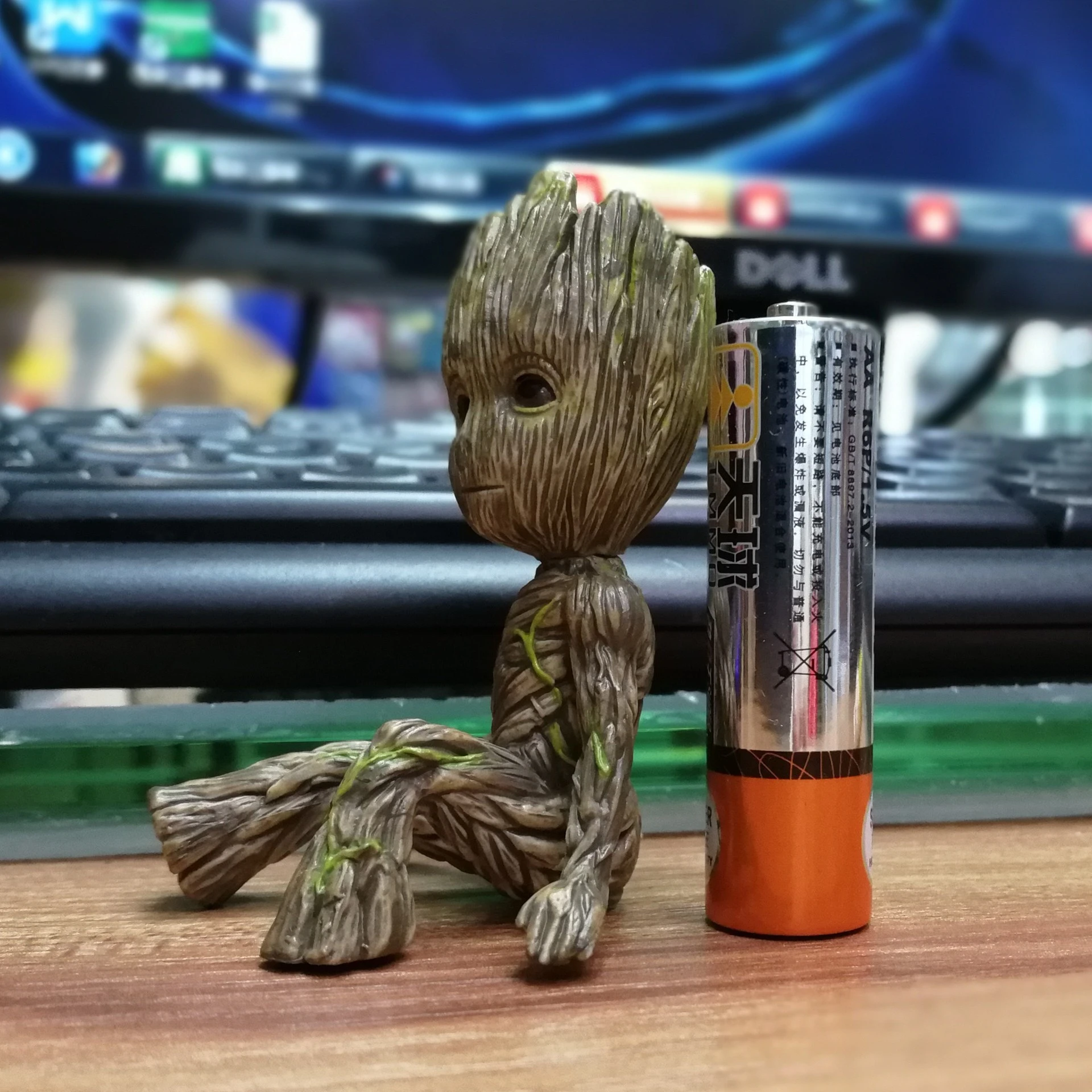 Marvel Guardians of The Galaxy Tiny Groot Baby Tree Man Action Figure Toys 10cm