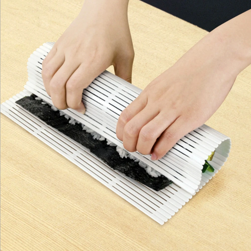 DIY Sushi Roller Portable Maker Paddles Mats Anti-Moisture Rice Roll Making Mold Food Grade Mold Kitchen Sushi Curtain Mold Tool