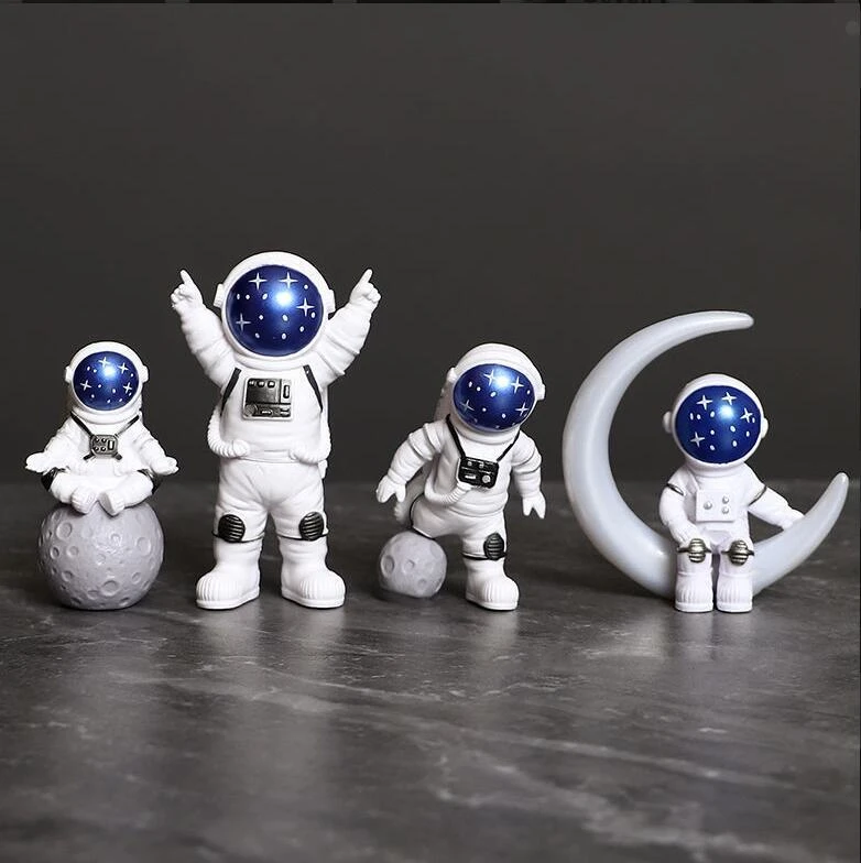 1pc Children Toys Resin Astronaut Figure Statue Figurine Spaceman Sculpture Educational Toys Desktop Home Decoration