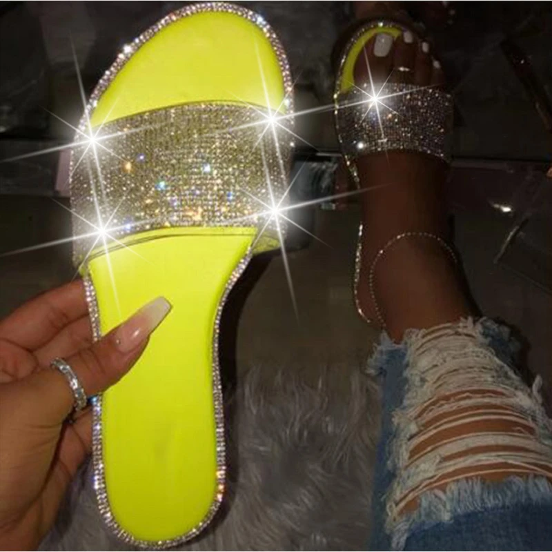 Glitter Slippers Women Summer Sandals 2021 Fashion Bling Female Candy Color Flip Flops Beach Diamond Flat Shoes Outdoor Sandals