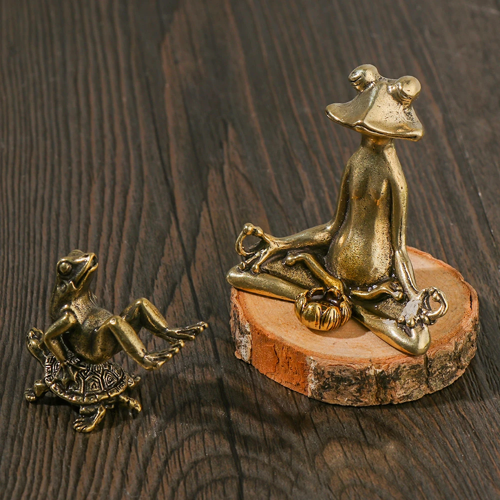 1 PC Retro Zen Meditate Frog Turtle Tea Pet Brass Censer Animal Sculpture Desktop Ornament Home Decor Stick Holder Craft Gift