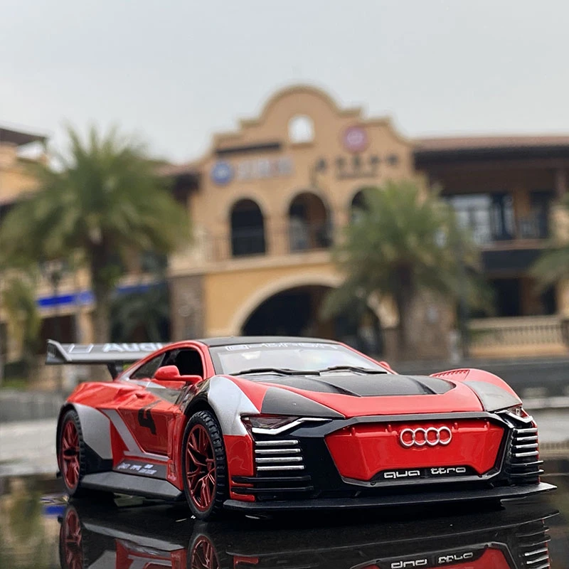 1:32 Audi GT Le Mans Sports Racing Car Alloy Car Diecasts & Toy Vehicles Metal Toy Car Model High Simulation Collection Kids Toy