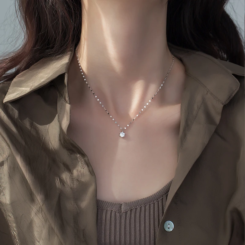 Fashion 925 Sterling Silver Single Diamond Necklace Advanced Simple Shiny Zircon Pendant Feminine Clavicle Chain Party Jewelry