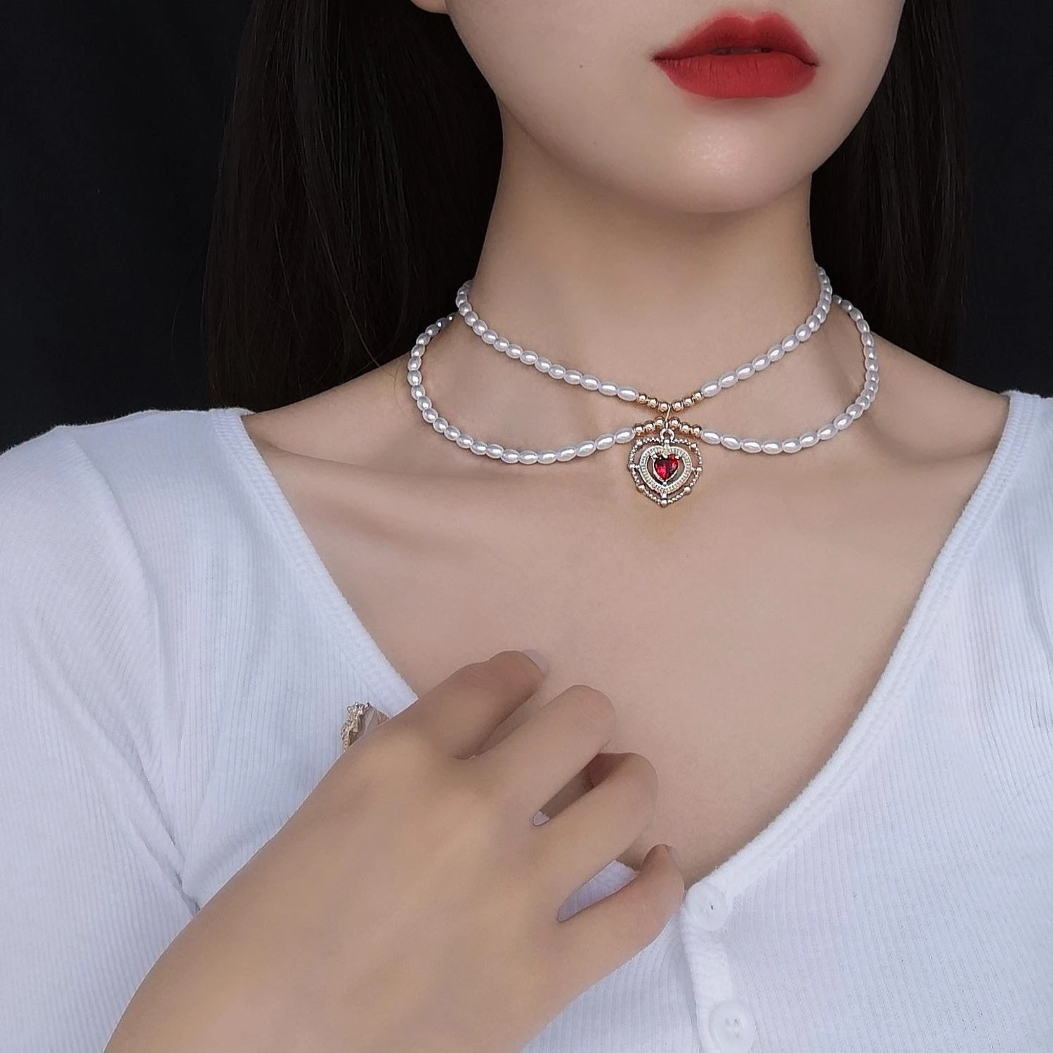 HUANZHI 2020 New French Vintage Double Layers Imitation Pearls  Red Heart Choker Short Chain Necklace for Women Party Jewellery