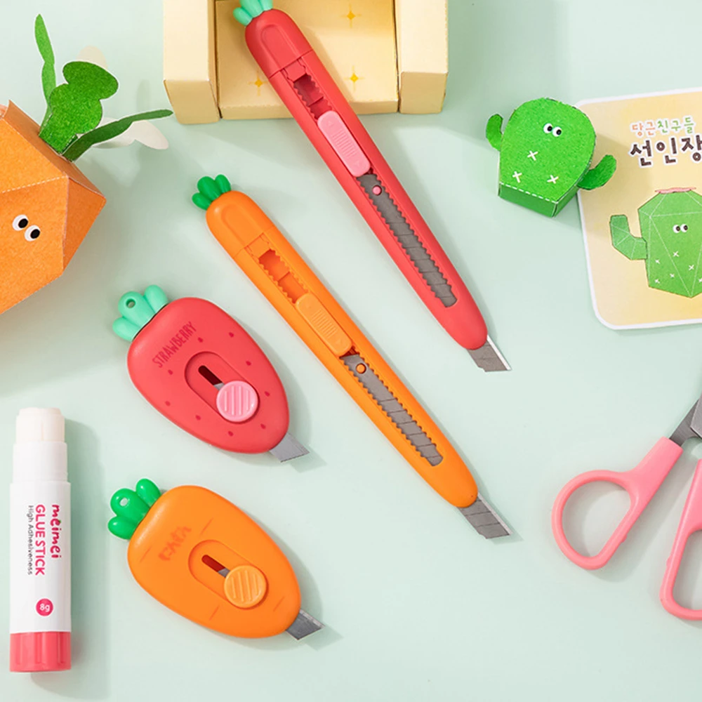 Portable Mini Utility Knives Carrot Art Knife Express Unpacking Envelope Office Paper Cutting Art Knife School Stationery