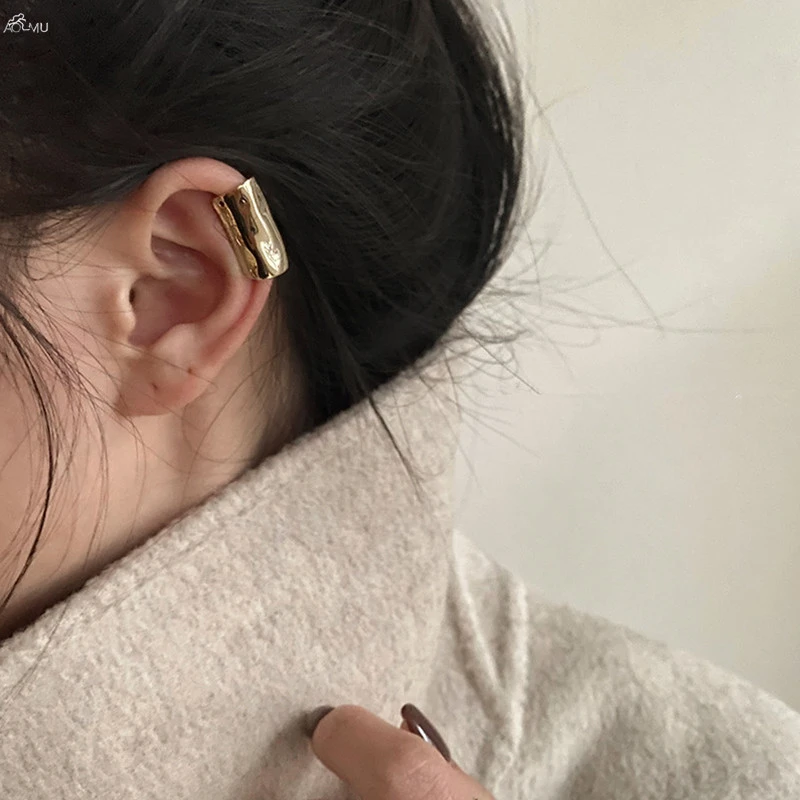 AOMU 1PC 2020 Korea Fashion Vintage Metal Earrings for Women Simple Gold Silver Color Earrings Jewelry Gifts