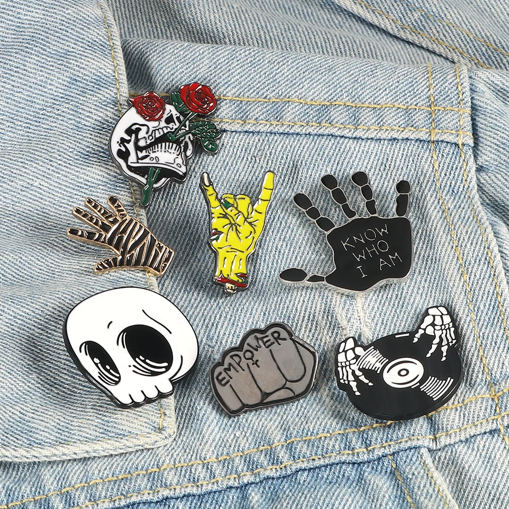 Punk style brooch magic wizard cranio vampire rose button pin denim jackets brooches badge gifts gothic jewelry dropshipping
