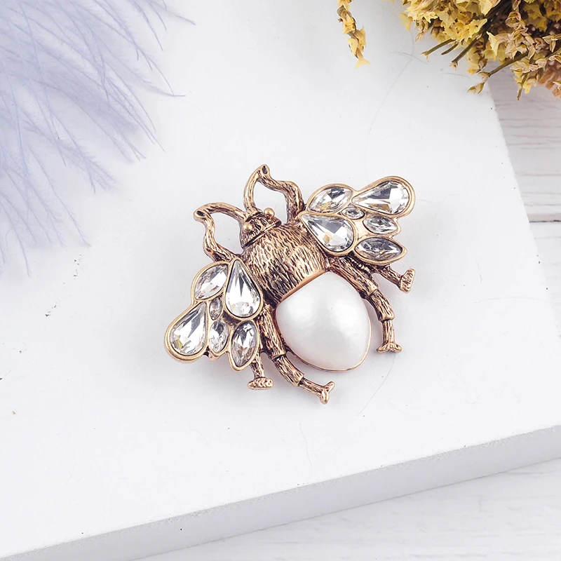 Bohemia New Tendency Fashion Imitation Pearls Red White Color Glass Bee Insect Brooch For Women Statement Jewelry Wholesale