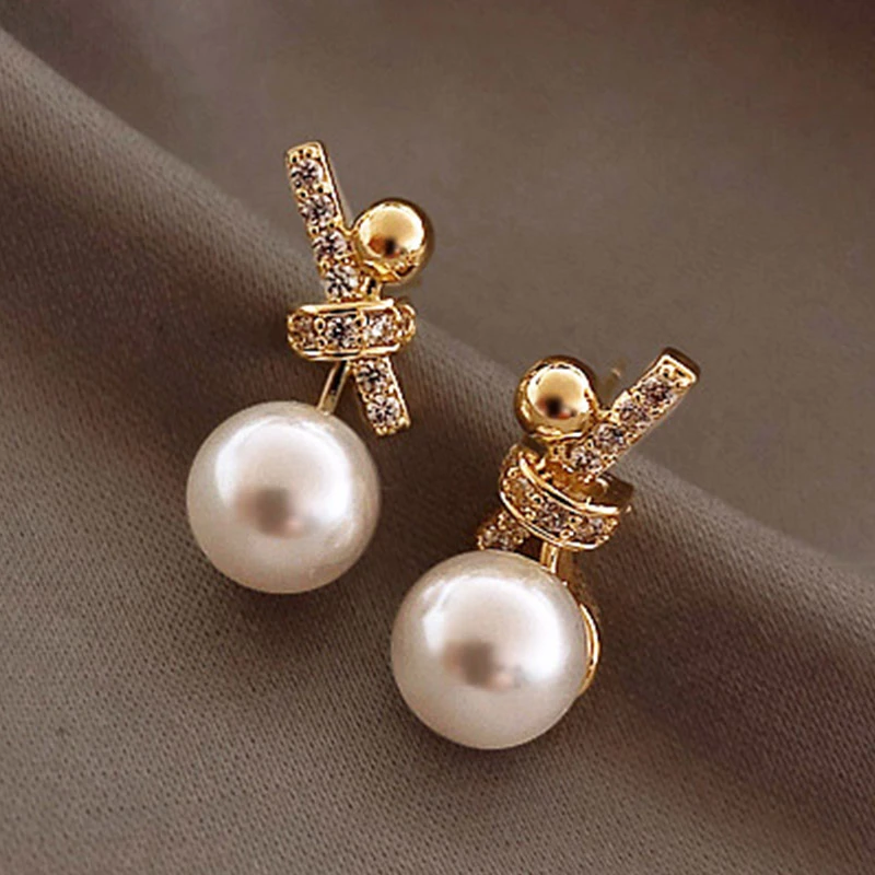 2021 New Classic Rhinestone Bowknot Pearl Earrings Fashion Simple Korean Women Jewelry Lady Temperament Elegant Party Earrings