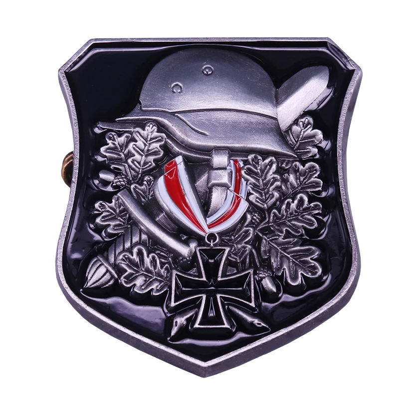 Deutschland wehrmacht shield badge vintage accessory