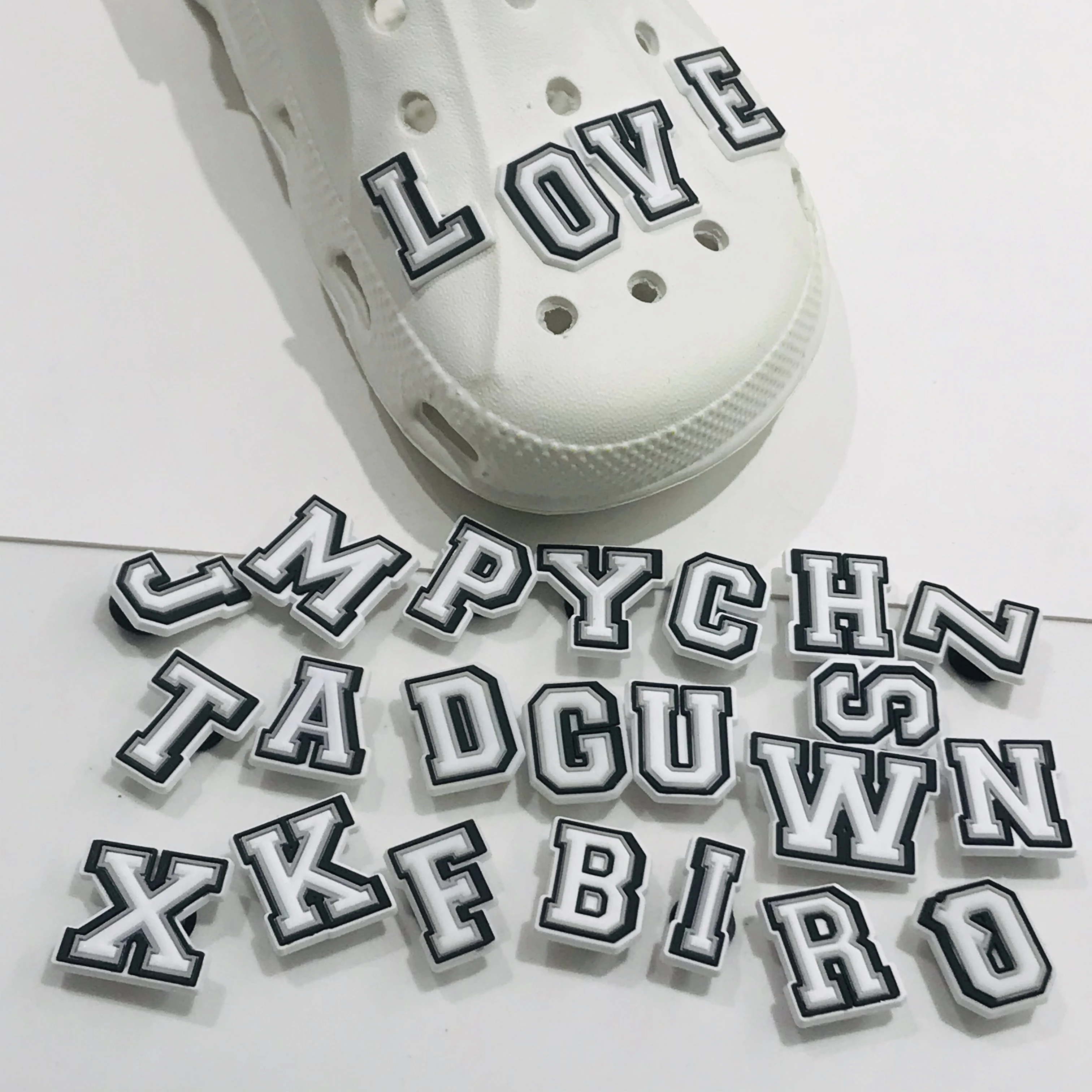 1Pcs Cartoon English Alphabet A-Z Letters PVC 3D Shoe Charms Garden Shoes Accessories Decoration Fit  band  Kids Gift