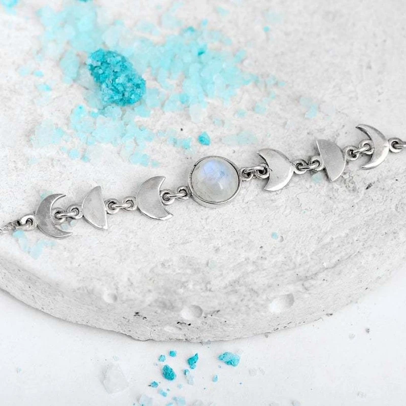 2021 Wholesale Moon Bracelet with Opal Stone Moonstone Celestial Jewelry Phases of The Moon Chain Bracelet Moon Phase Bracelet