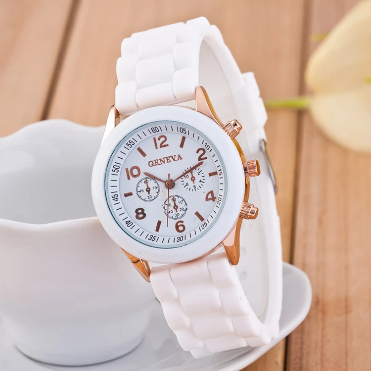 New Fashion Classic Silicone Women's Watch Simple Wrist Watch Silicone Rubber Casual Girl Watch for Women Relogio Feminino 2021