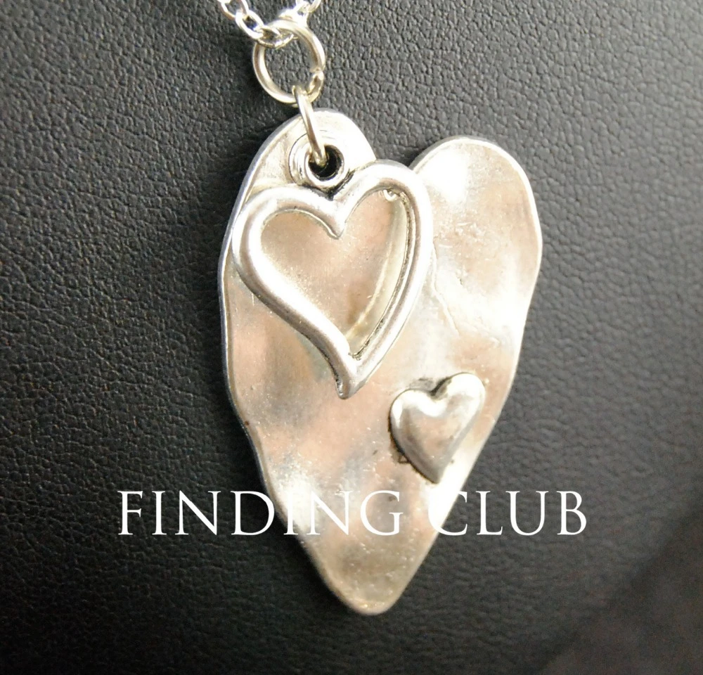 Korean style Fashion Necklace Silver Color Metal Love Heart Pendant Necklace For Valentine's Day Gift  E102