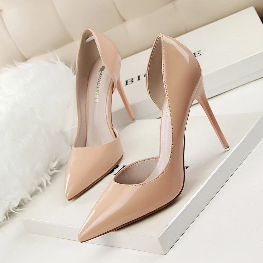 New 2019 Women pumps Elegant pointed toe patent leather office lady Shoes Spring Summer High heels Wedding Bridal Shoes