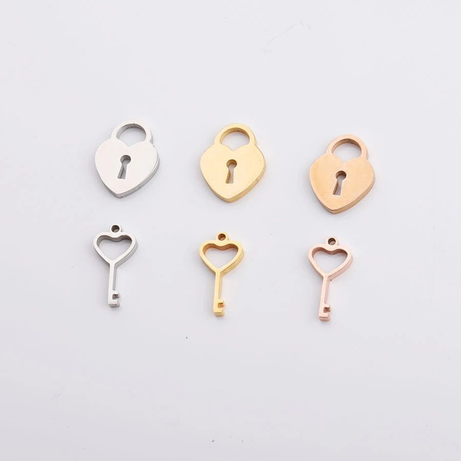 Stainless Steel Mirror Polished Hollow Love Key Concentric Lock Couple Necklace Fashion Charms DIY Jewelry Connector