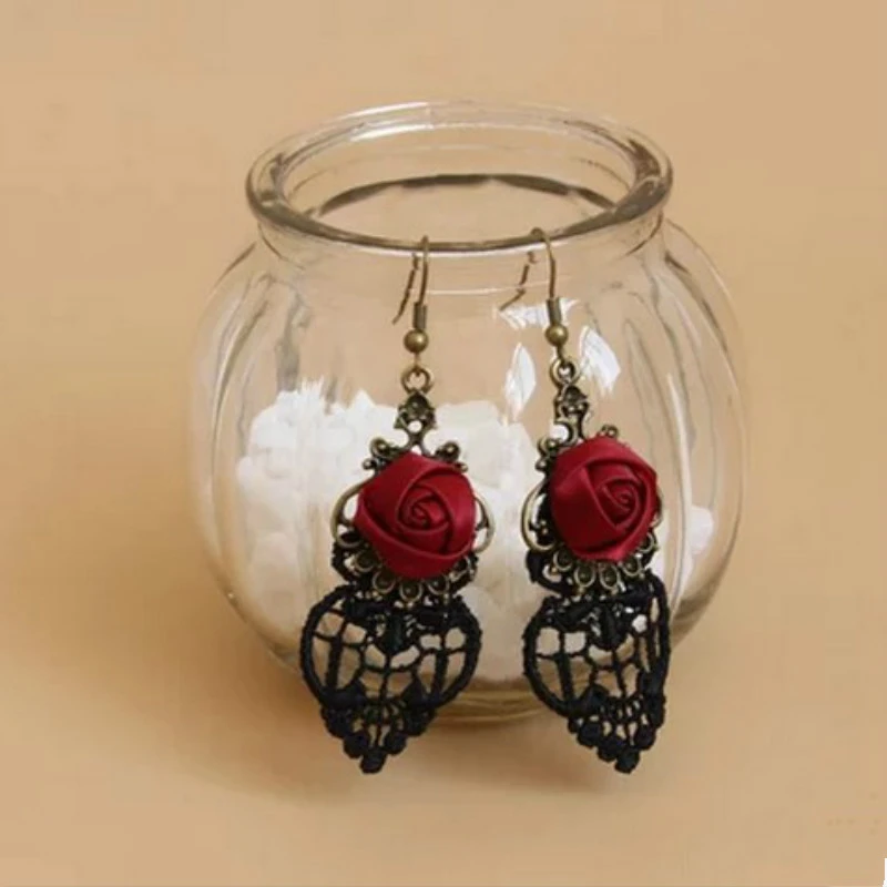 2017 Gothic Dangle Earrings Medieval Retro Vampire Silk Red Rose Lace Elegant Party Costume Ball Drop Earrings Women Jewelry