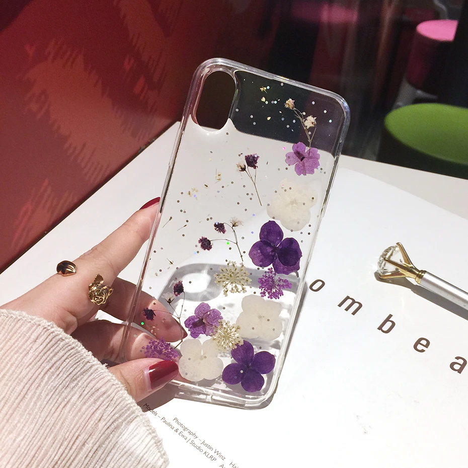 Qianliyao Real Dried Flowers Cases For iPhone X XR XS Max 7 8 plus 13 12 11 Pro Max Se Phone Case Luxury Sequins Soft TPU Cover