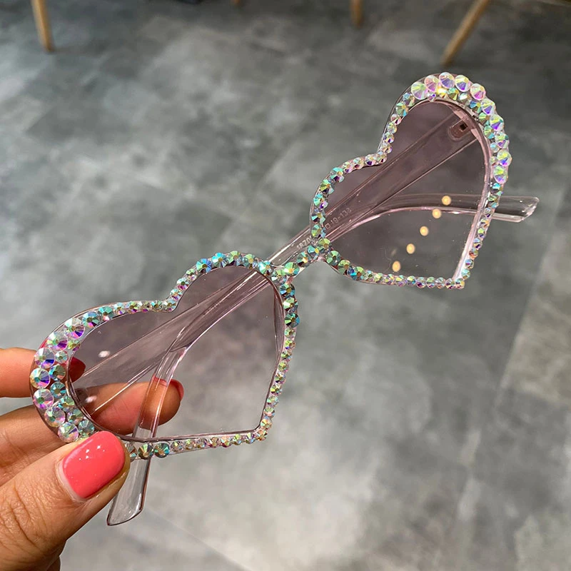 Vintage Heart Sunglasses Women Fashion Luxury Rhinestone Decoration Cat Eye Sunglasses Men Eyeglasses Oculos Clear Glasses