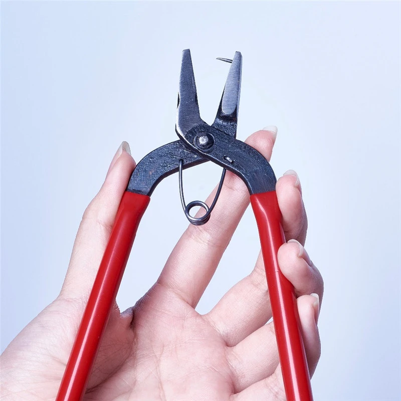 pandahall 1 Pliers Tools , Red Hole Punch Pliers for Jewelry DIY Making, 155x85x11mm, Pin: 1mm F70