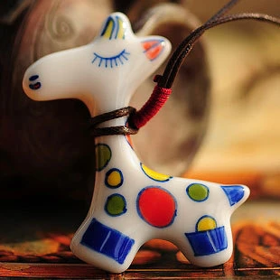Hot Vintage Cut Cartoon Ceramics Giraffe Pendent Necklace for Women Fashion Women Necklace Gift Accessories Wholesale Jewelry