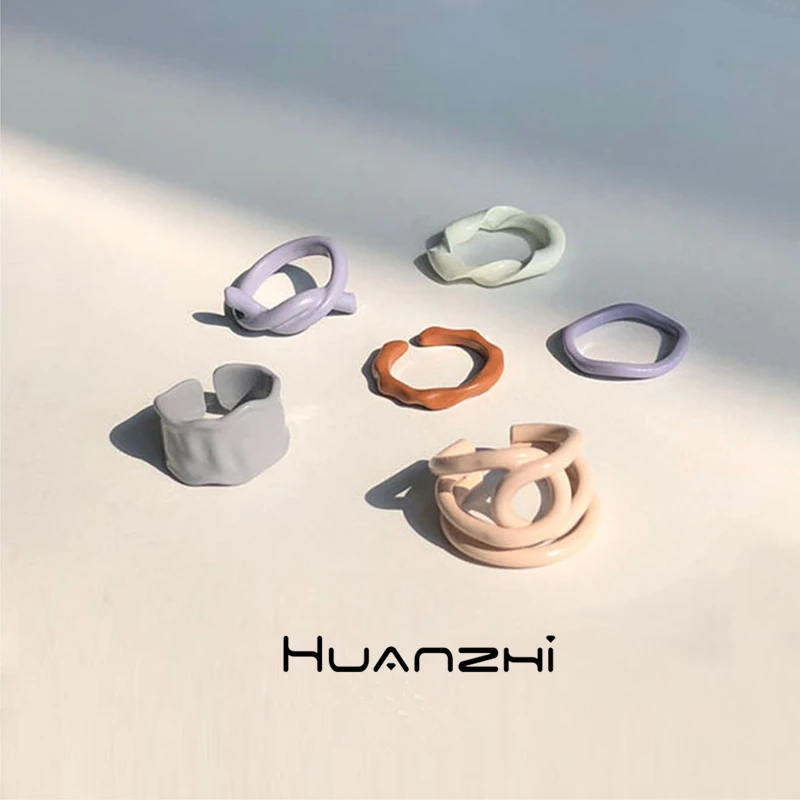 HUANZHI 2020 New Korean Minimalist Individuality Irregular Geometric Twist Color Drip Glaze Rings for Women Girls Party Jewelry
