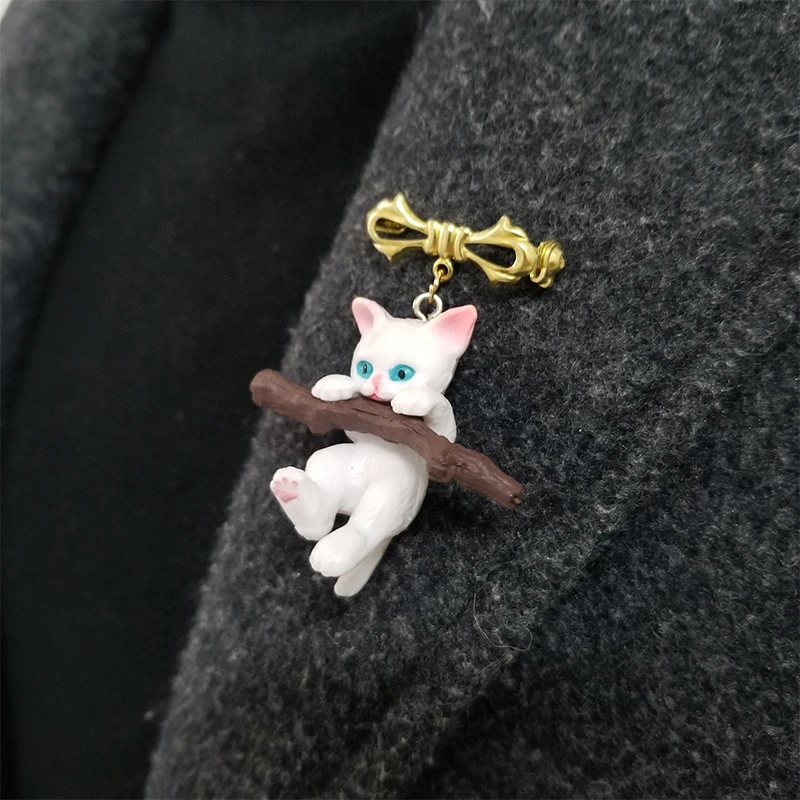 3D Cat Branch Brooches Custom Cute Animal Corsage Brooches for Bag Clothes Coat Sweater Winter Lapel Jewelry Gift Kids Friends