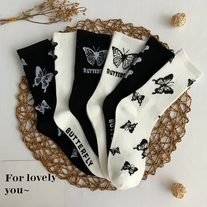 Retro cute Japanese spring and summer socks female ins tide sports net red bow simple and fashionable tube pile pile socks