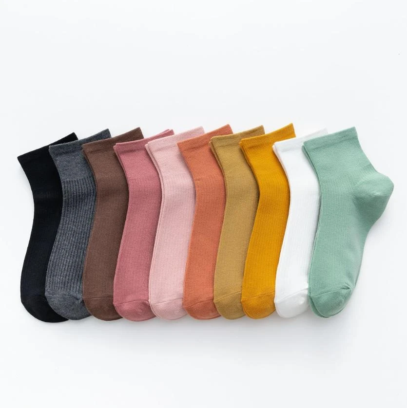 10pcs=5pairs/lot Women Socks Breathable Sports socks Solid Color Boat socks Comfortable Cotton Ankle Socks White Black