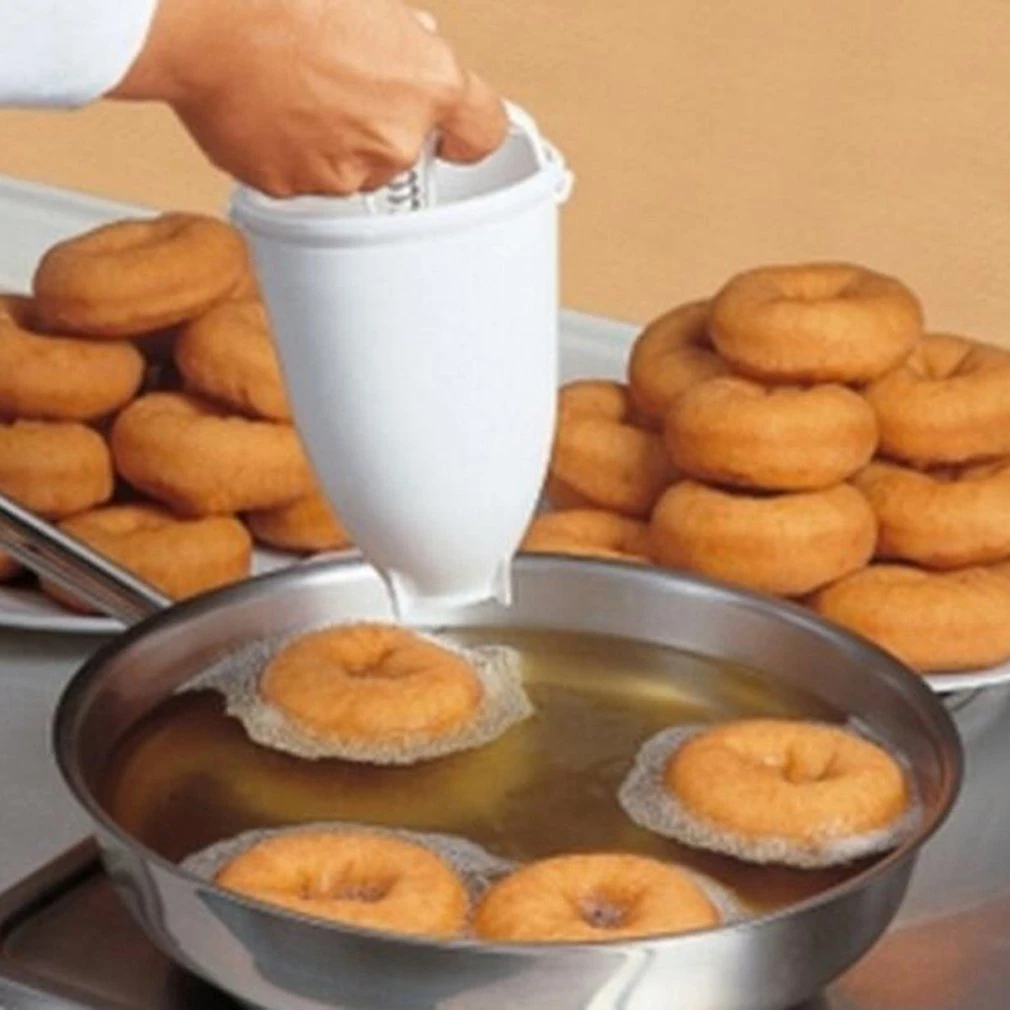 Donut Maker Dispenser Donut Making Artifact Creative Dessert Mold DIY Confectionery Pastry Baking Tools Kitchen Gadget