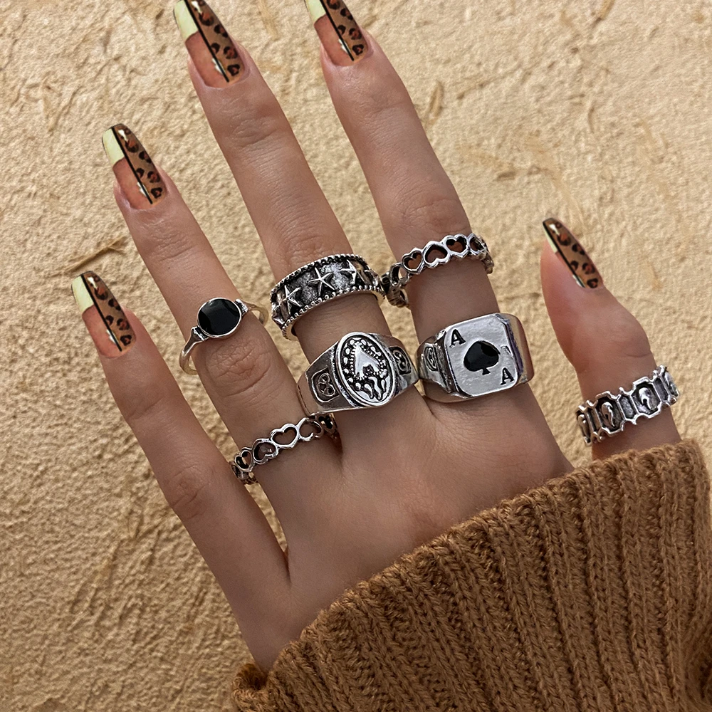 Gothic Vintage Heart Snake Rings Set for Women Men Funny Creative Silver Color Animal Bee Skull Ring Hiphop Jewelry
