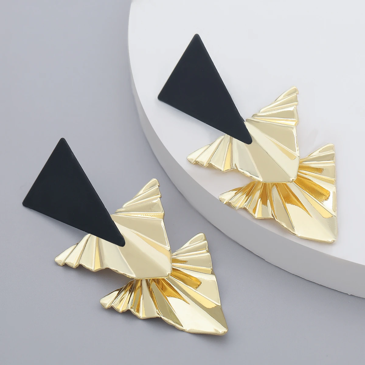 Pauli Manfi Simple Multilayer Triangle Earrings Women's Retro Pop Drop Earrings Party Jewelry Accessories