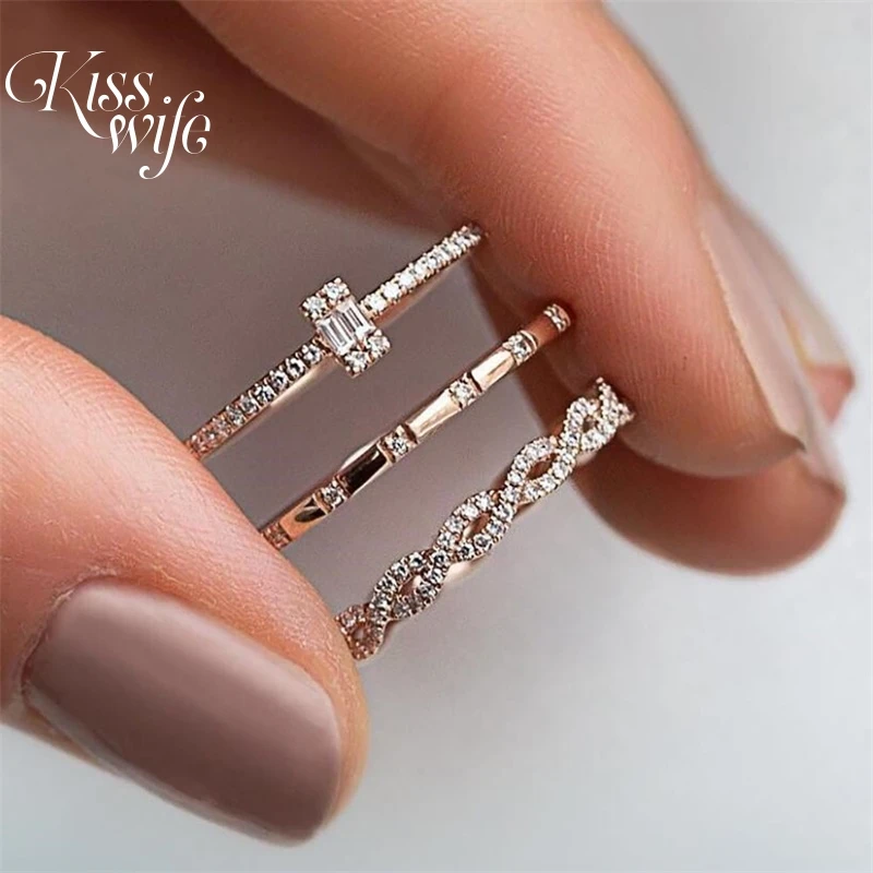 Fashion Charm Stackable Twisted Crystal Wedding Engagement Ring Ladies Engagement Rings Rose Golden Color Rings Jewelry