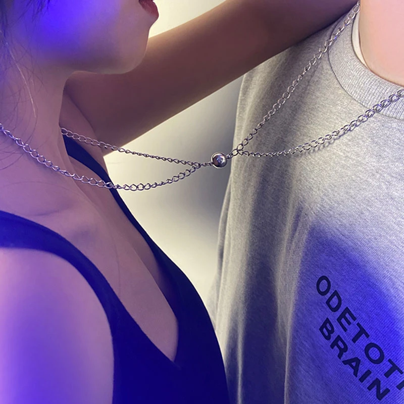 2pcs/Set Couple Pendant Magneticf Necklace Infinite Love Coupling Magnetic Clasp Chain Necklaces for Women Men Fashion Jewelry