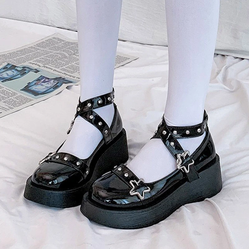 Lolita Shoes Star Buckle Mary Janes Shoes Women Cross-tied Platform Shoes Patent Leather Girls Shoes Rivet Casual Shoes 8570N