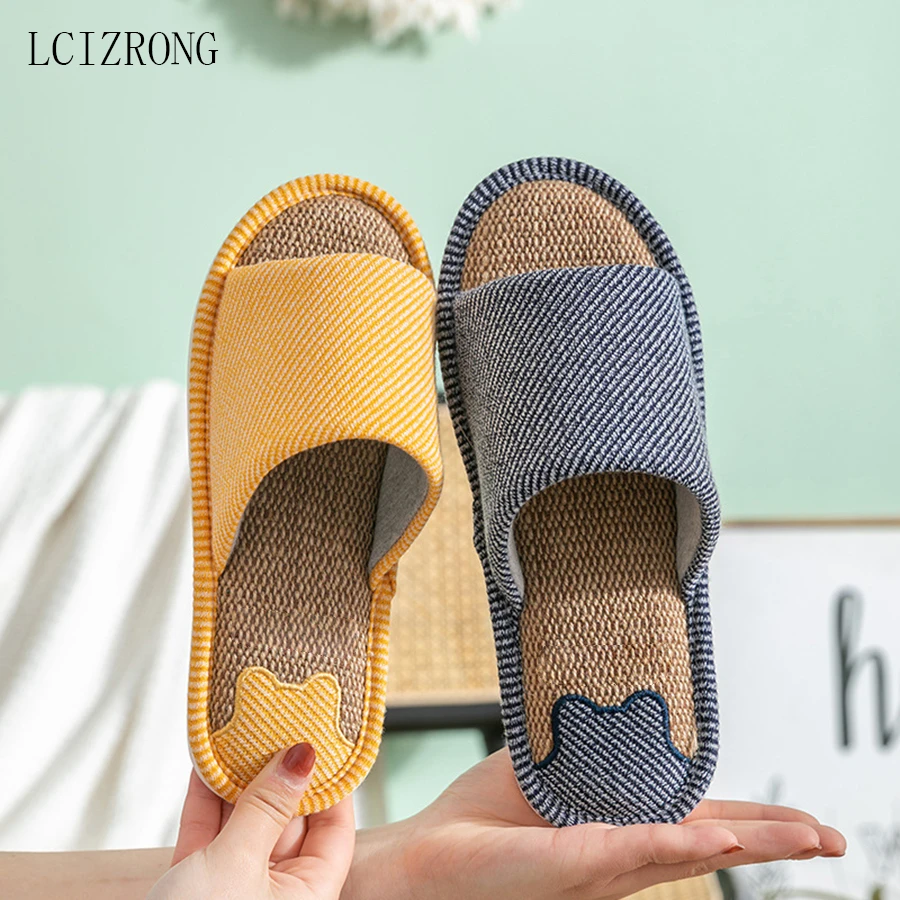 LCIZRONG Comfortable 36-45 Big Sizes Women Slippers Indoor Autumn Warm Home Women Slipper Male Couple Platform Shoes