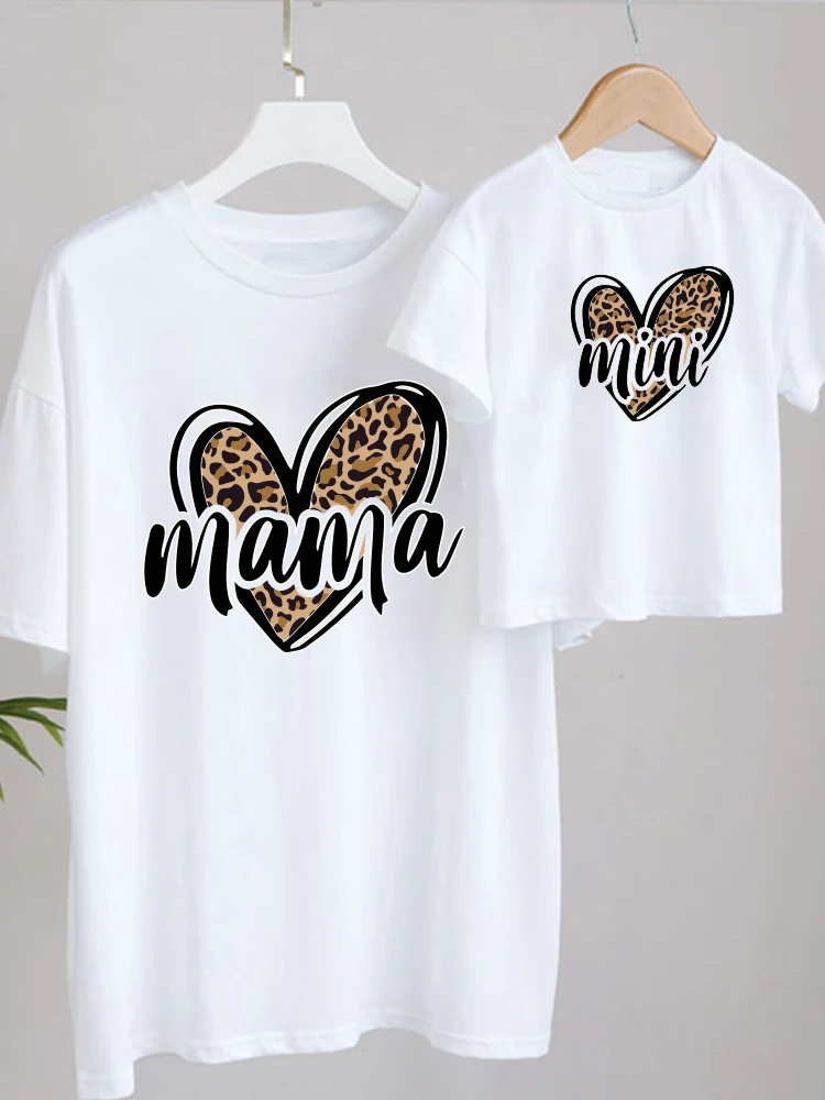 Fashion Family Look MAMA MINI Print T-shirt Mother And Daughter Clothes Mommy Baby Girls Boys Top Summer Family Matching Outfits