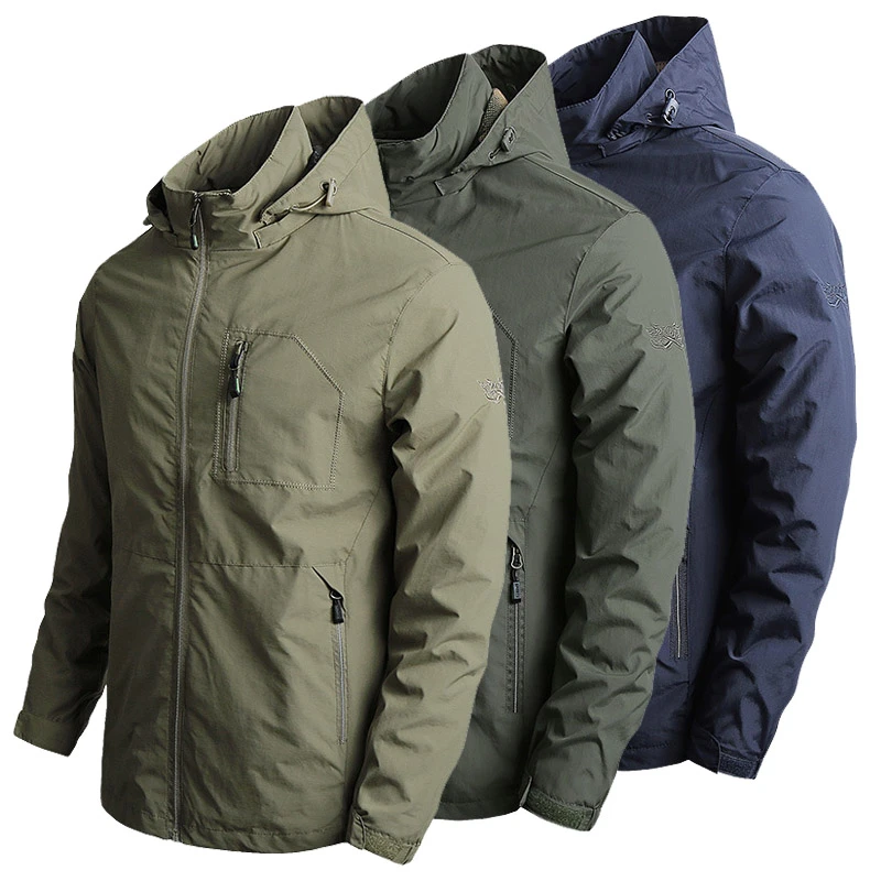 New Men's Softshell Jacket Autumn Spring Streetwear Tactical Bomber Windbreaker Jackets Men Hooded Hip-hop Pilot Windproof Coats