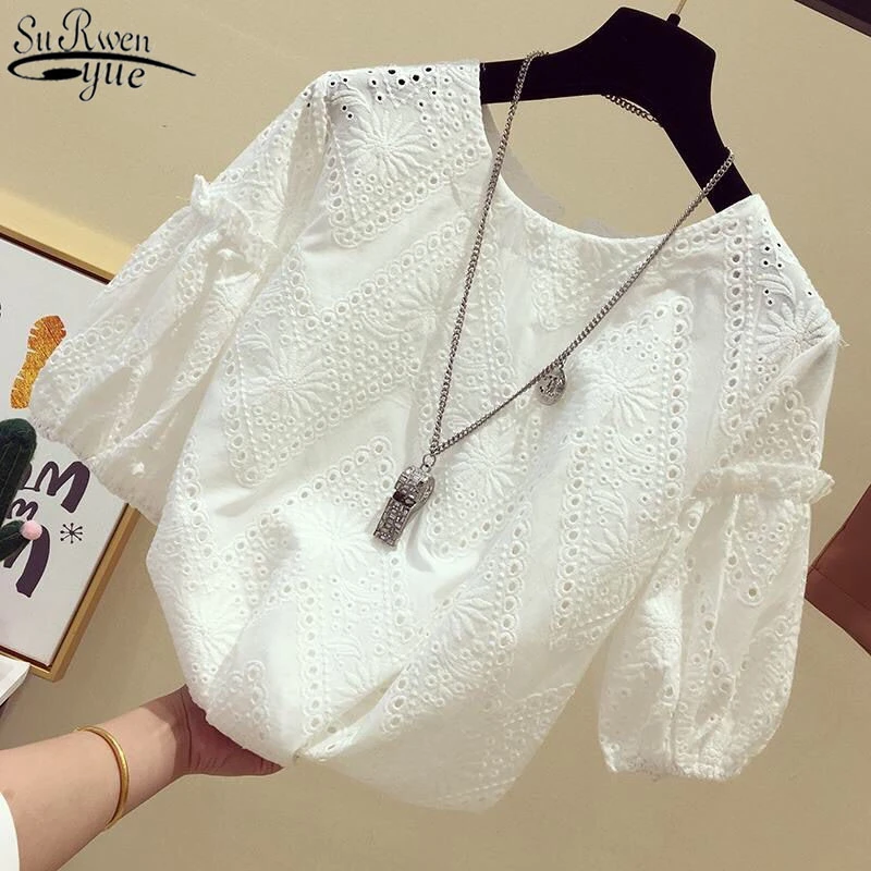 Korean Summer Shirts Hook Flower Short Sleeve Lace Shirt White Lace Top Women Fashion New Small Blouse Women White Blouse 13439