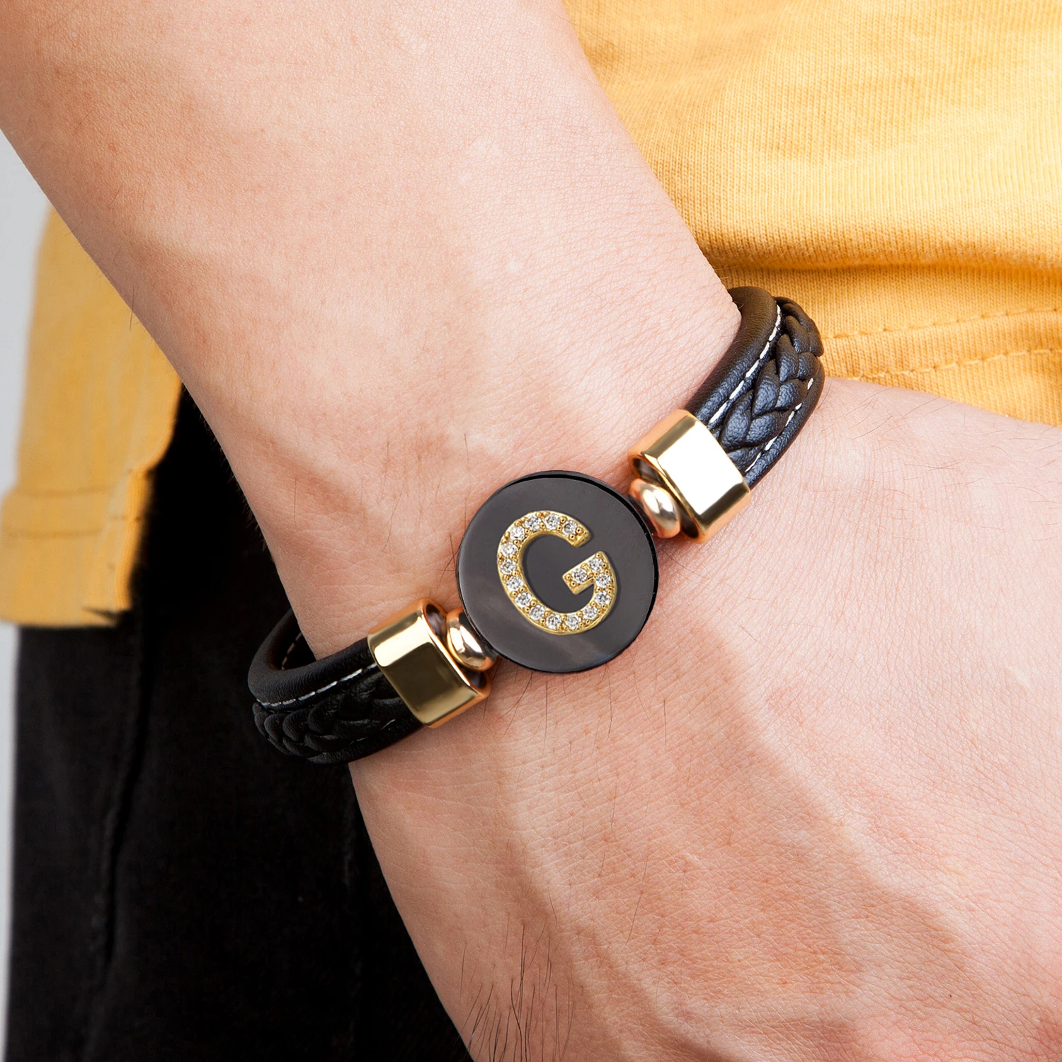 New A-z Initial Letter Bracelet For Men Gold 26 Zircon Letter Charm Bracelets Black Braided Leather Rope Chain Bangles Man Gifts