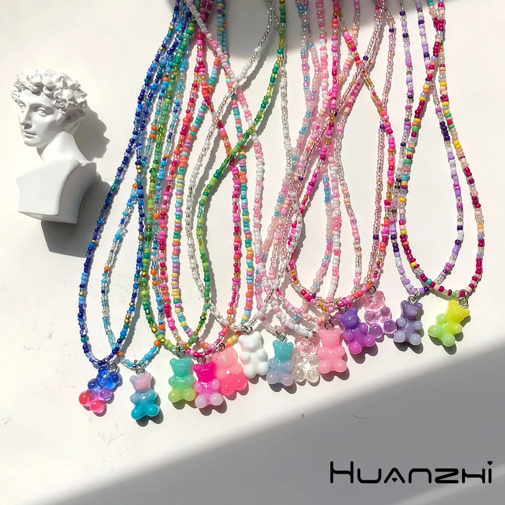 HUANZHI 2021 New Korean Summer Lovely Colorful Gummy Bear Pendant Necklace Resin Multicolor Beaded Choker Necklace for Women